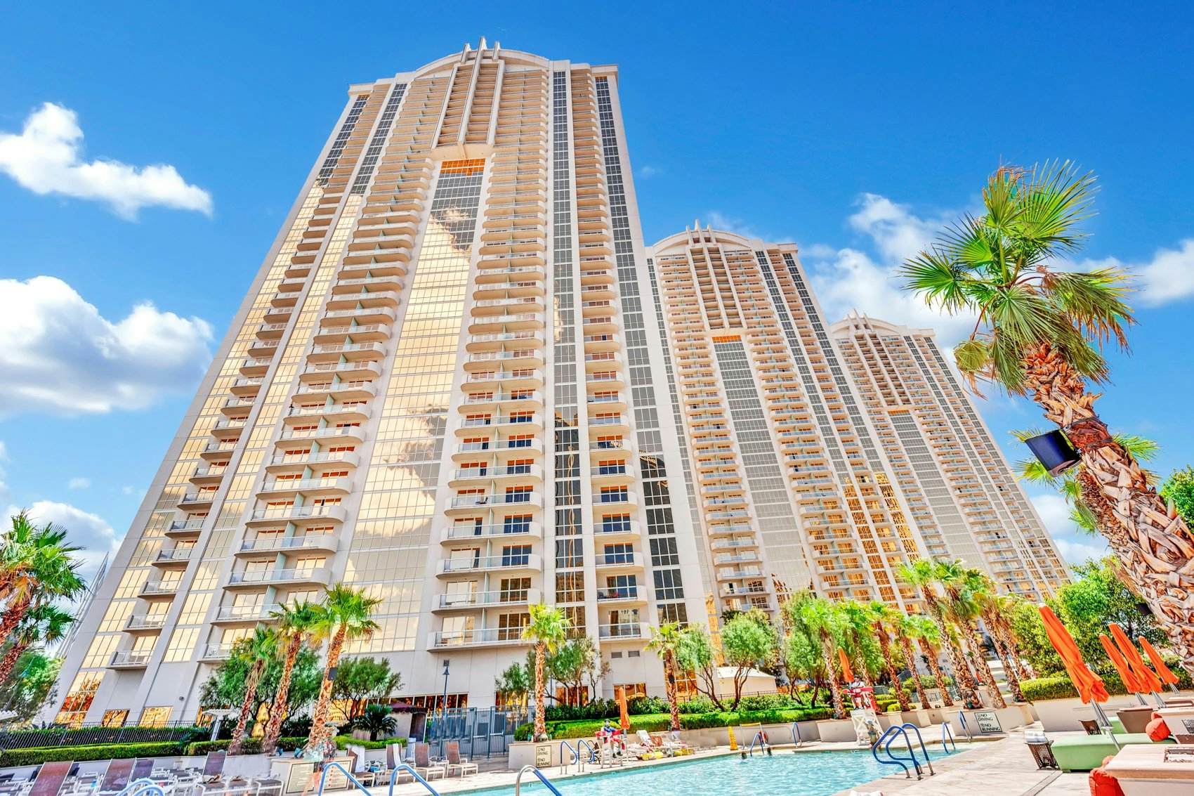 Skyline Serenity-Strip,Pool,F1 View-No Resort Fee