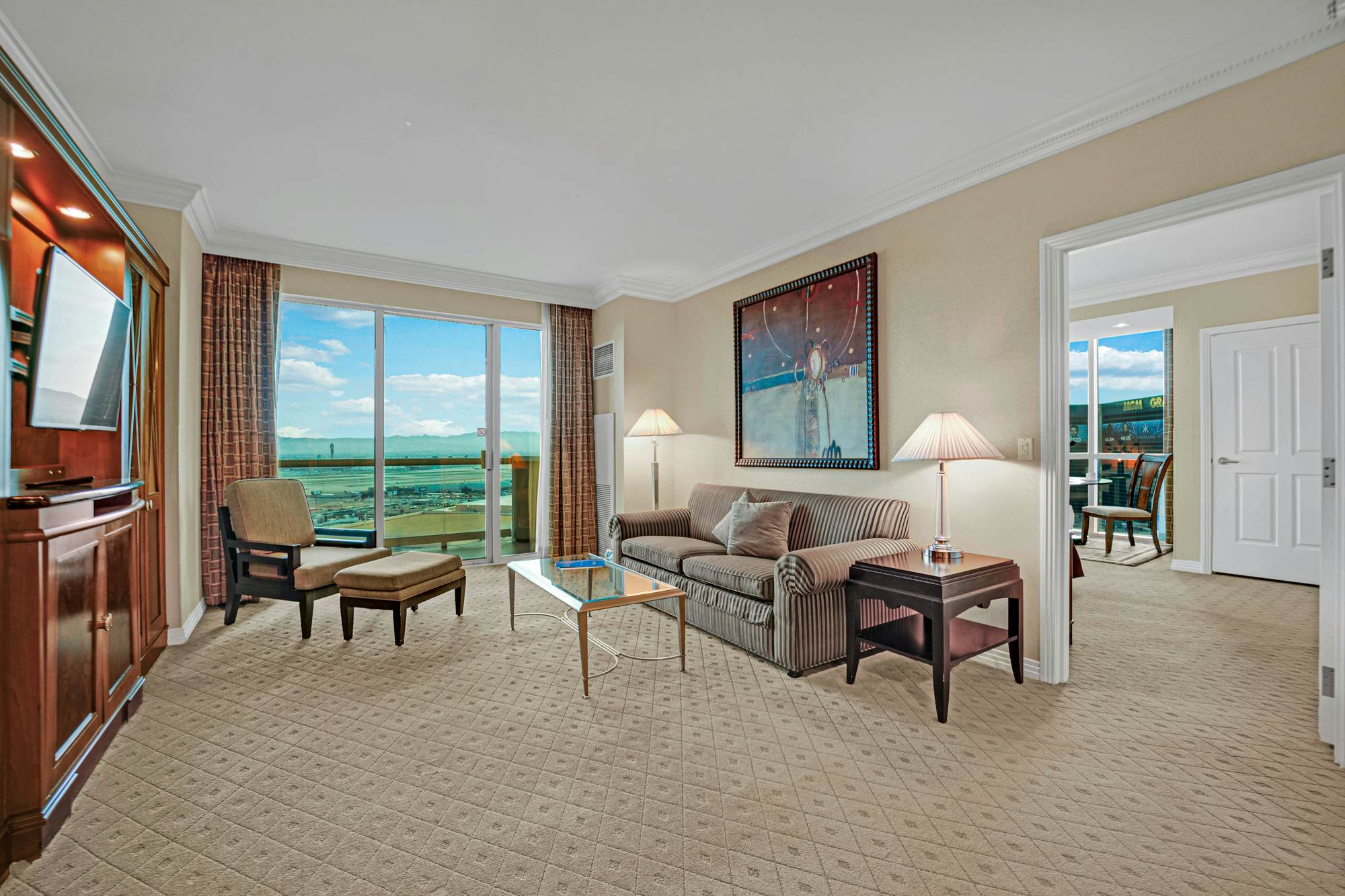 Kintsugi Retreat-Condo-Balcony-StripView