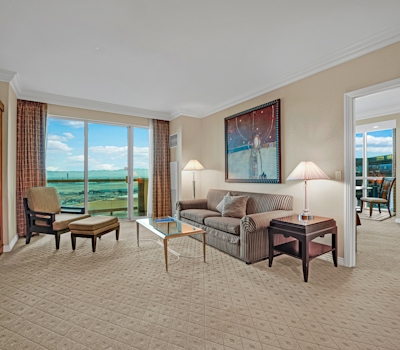 Kintsugi Retreat-Condo-Balcony-StripView