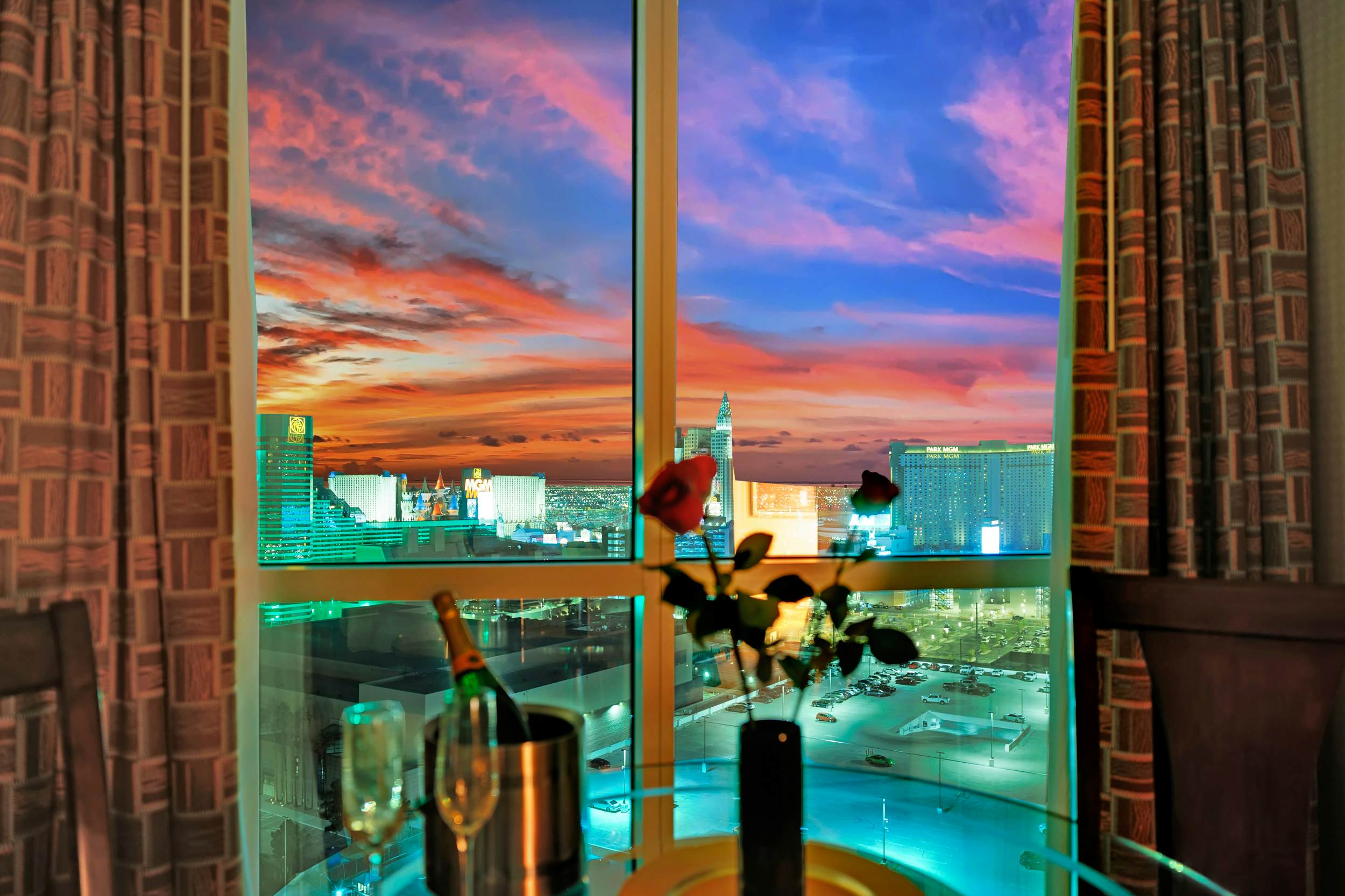 Kintsugi Retreat-Condo-Balcony-StripView