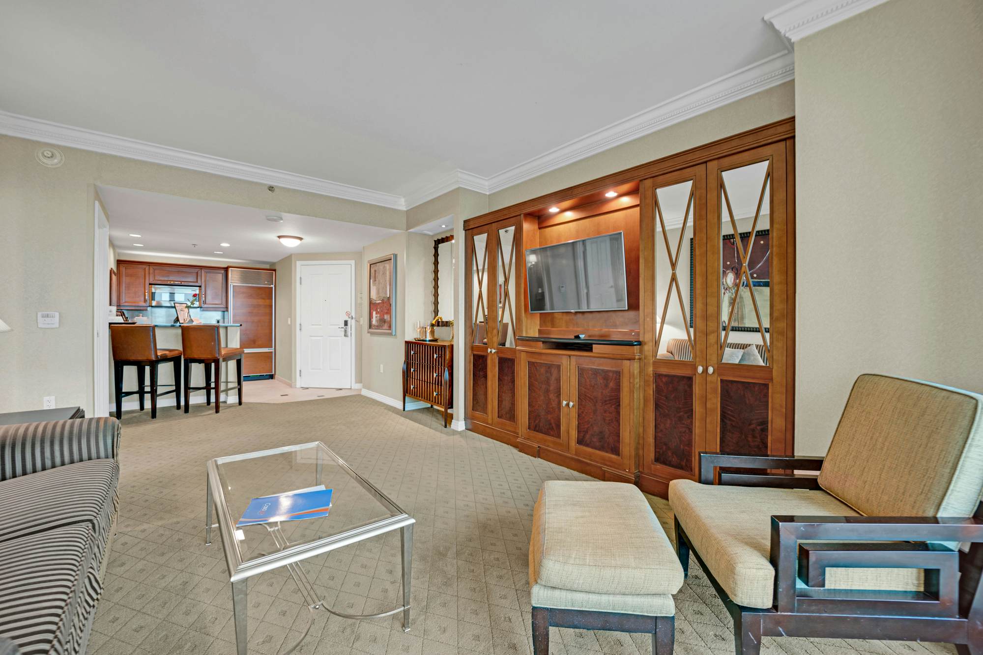 Kintsugi Retreat-Condo-Balcony-StripView