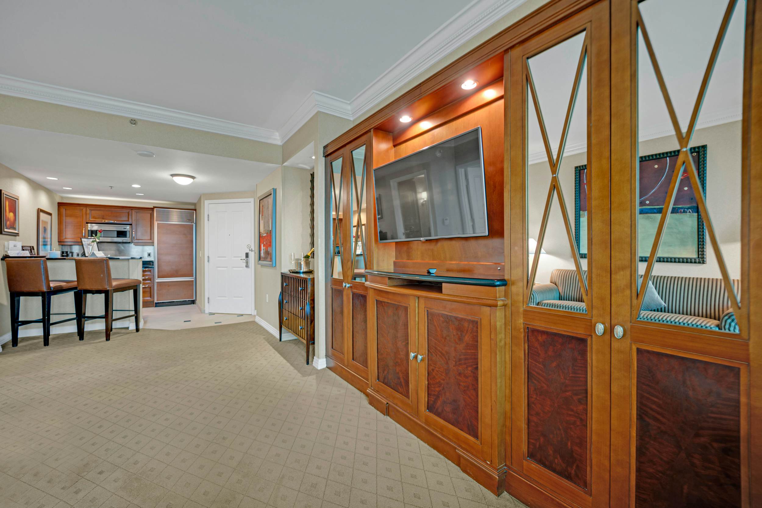 Kintsugi Retreat-Condo-Balcony-StripView