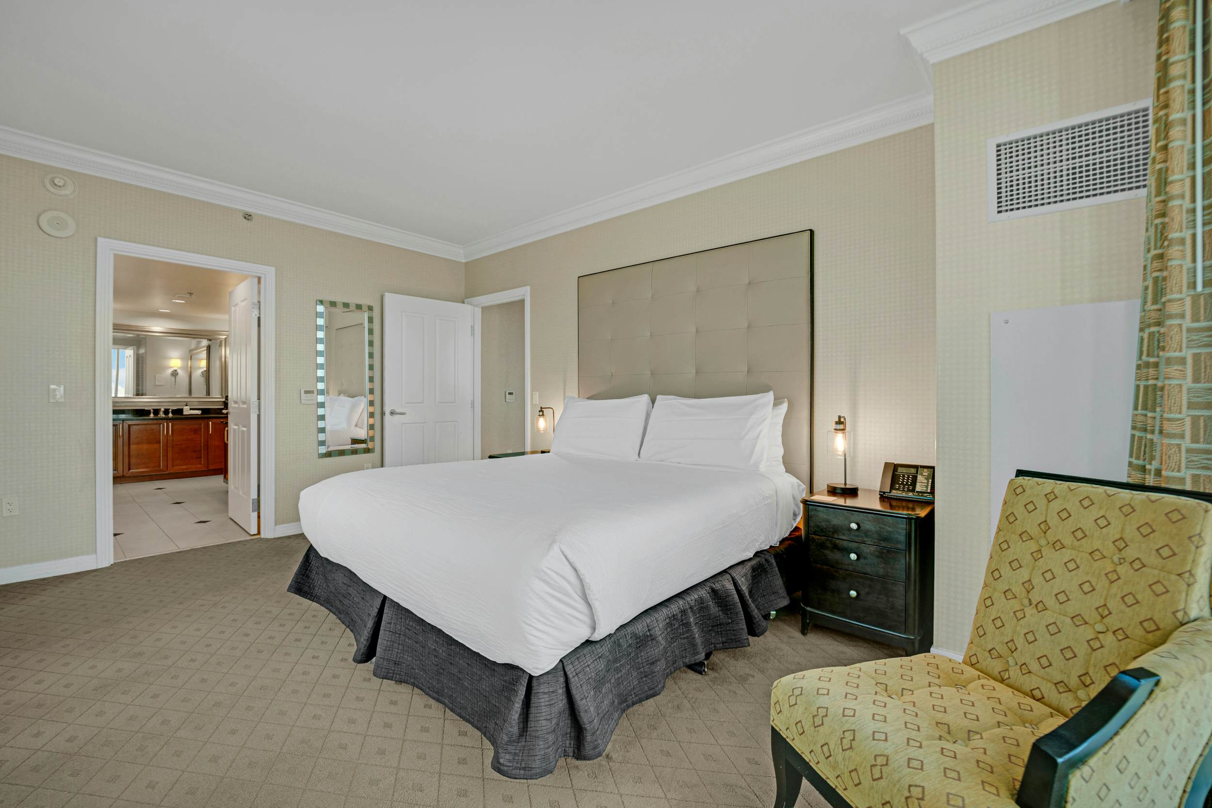 Kintsugi Retreat-Condo-Balcony-StripView