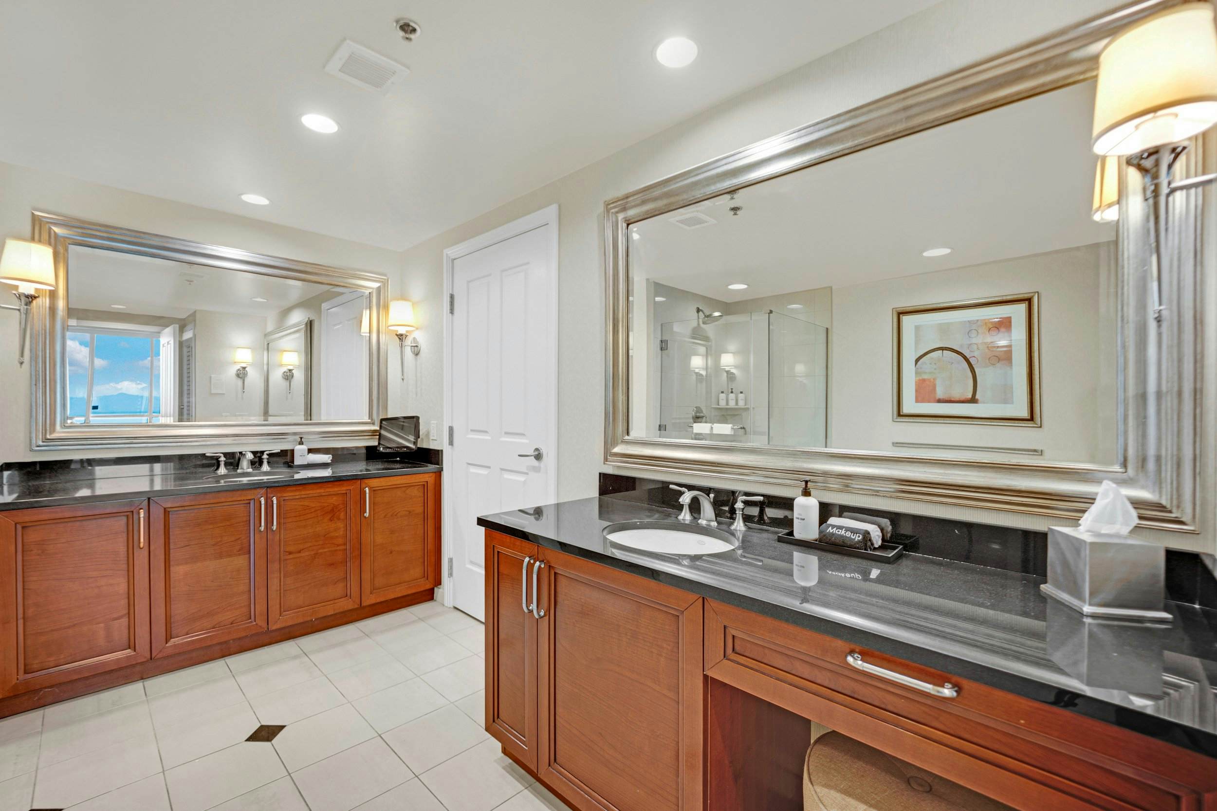 Kintsugi Retreat-Condo-Balcony-StripView