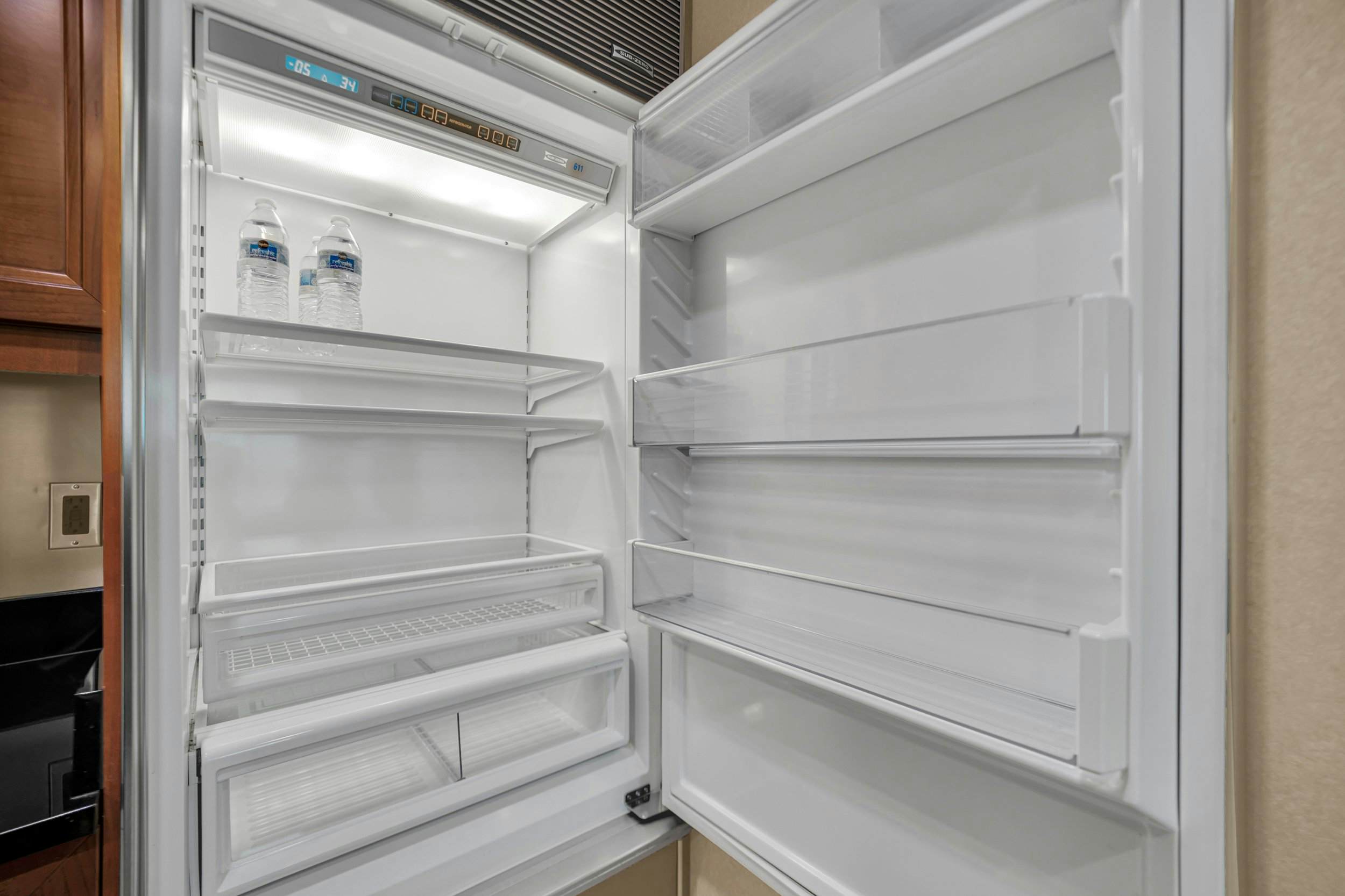 Kintsugi Retreat-Condo-Balcony-StripView