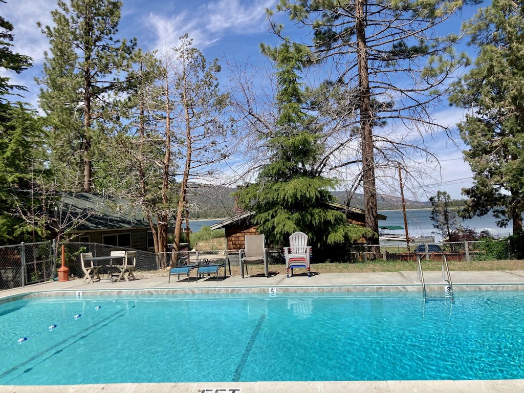 Lodge House Vintage Cabin - Pool Table - Walk to Lake - Summertime Pool