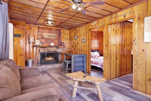 Little Pines Couples Lakeside Cottage at Big Bear Lake