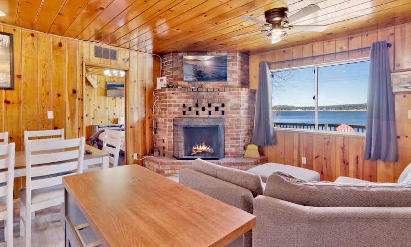 Sunrise Lakefront Family Cabin at Shore Acres Lodge Big Bear