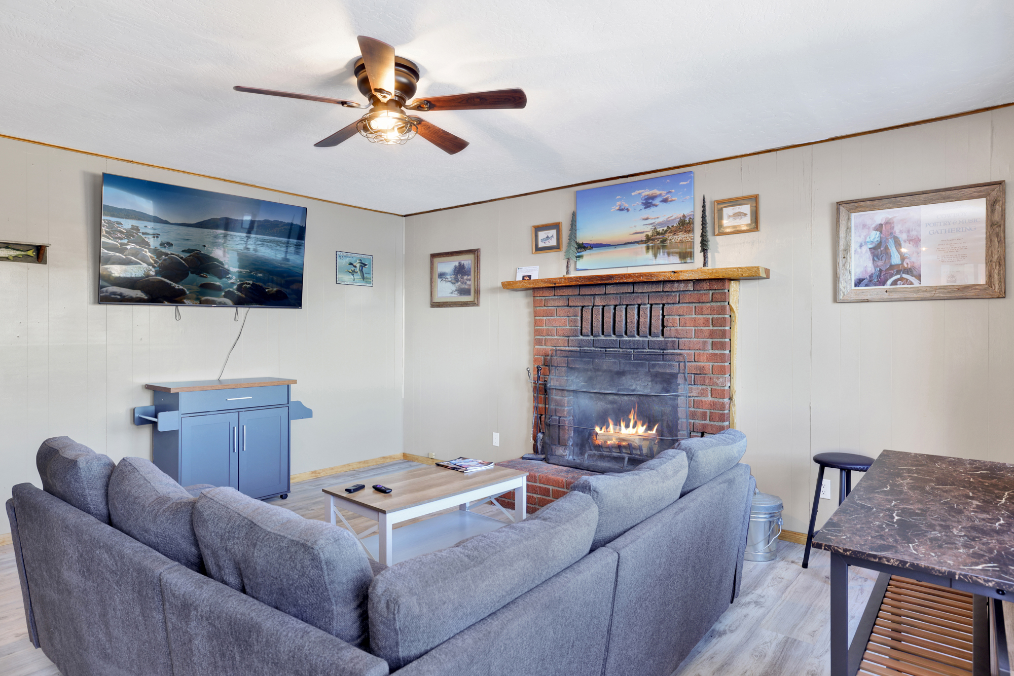 Lakefront Family Cabin at Shore Acres Lodge Big Bear