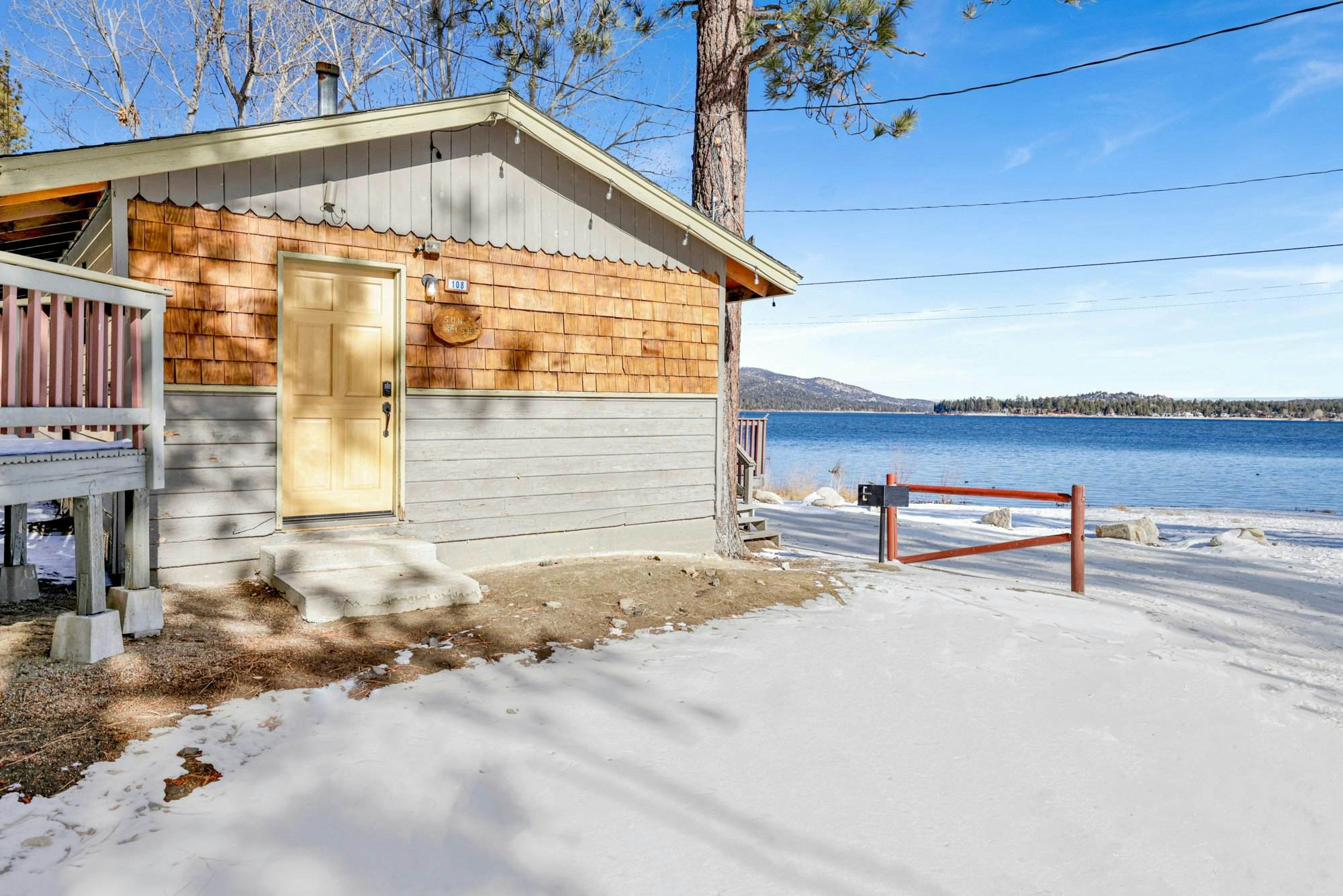 0450-Shore Acres Lodge  Unit 106 to Unit 111