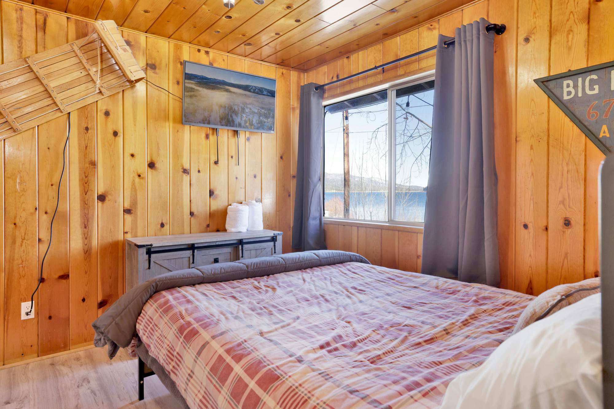 0450-Shore Acres Lodge  Unit 106 to Unit 111