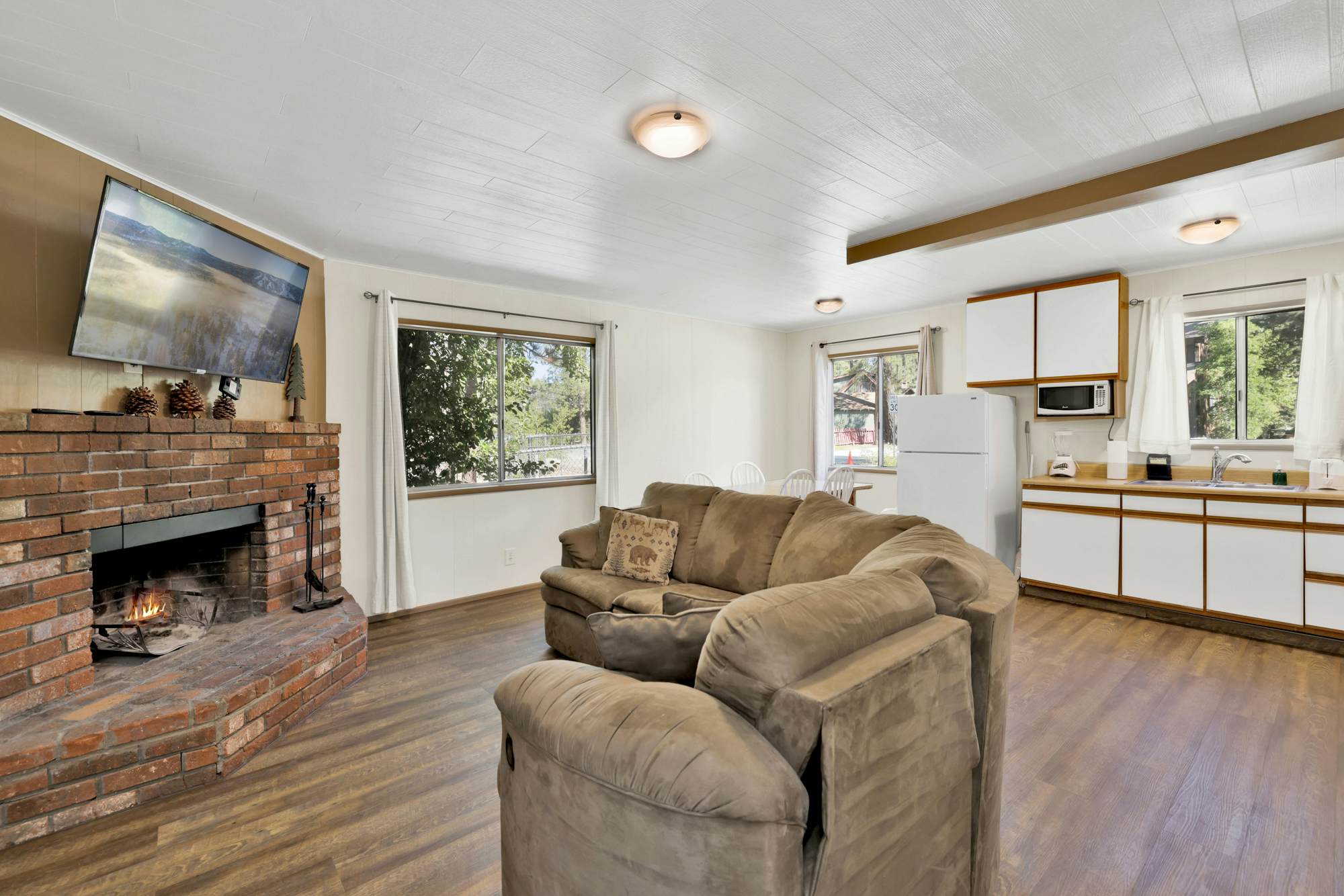 0450-Shore Acres Lodge  Unit 106 to Unit 111