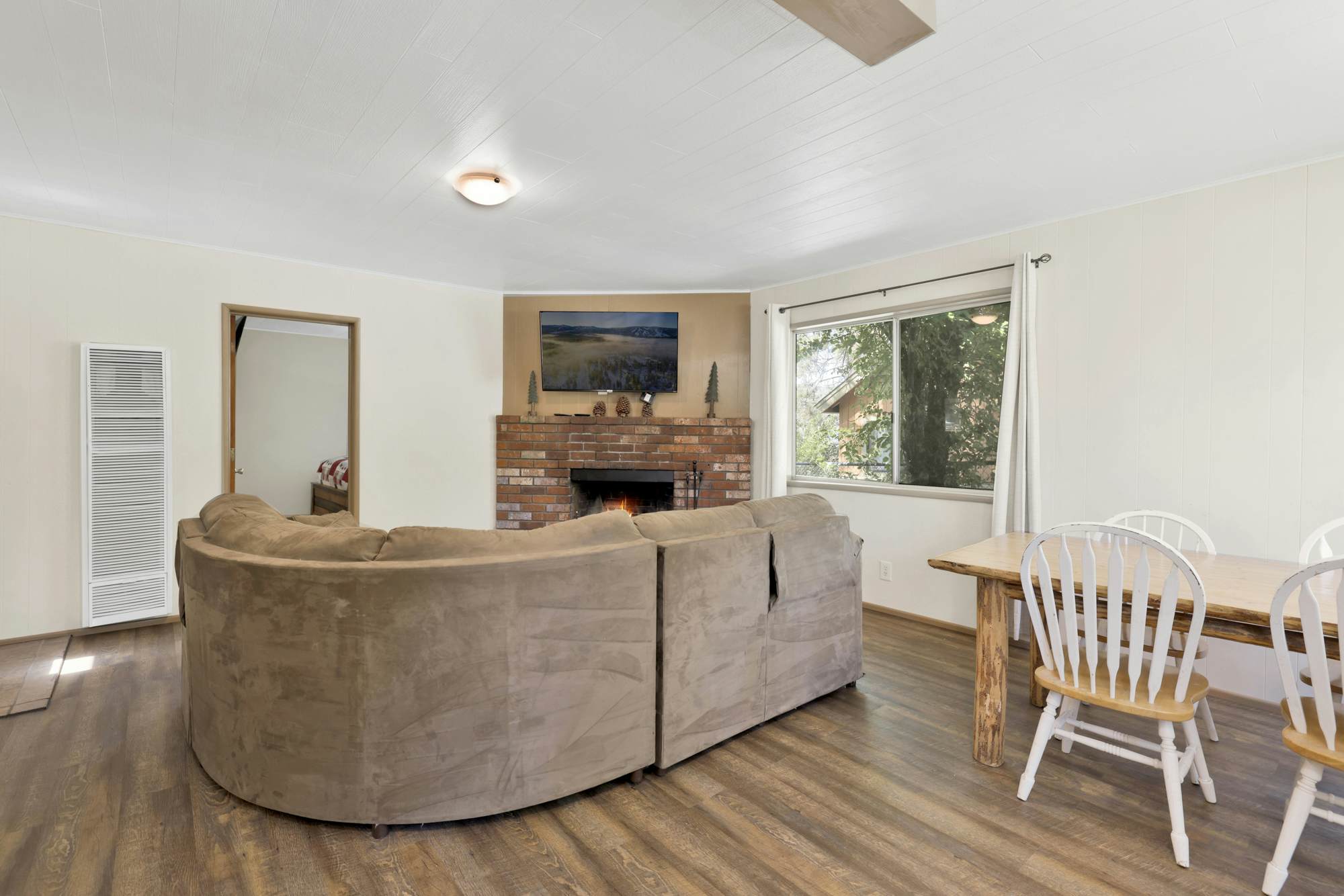 0450-Shore Acres Lodge  Unit 106 to Unit 111