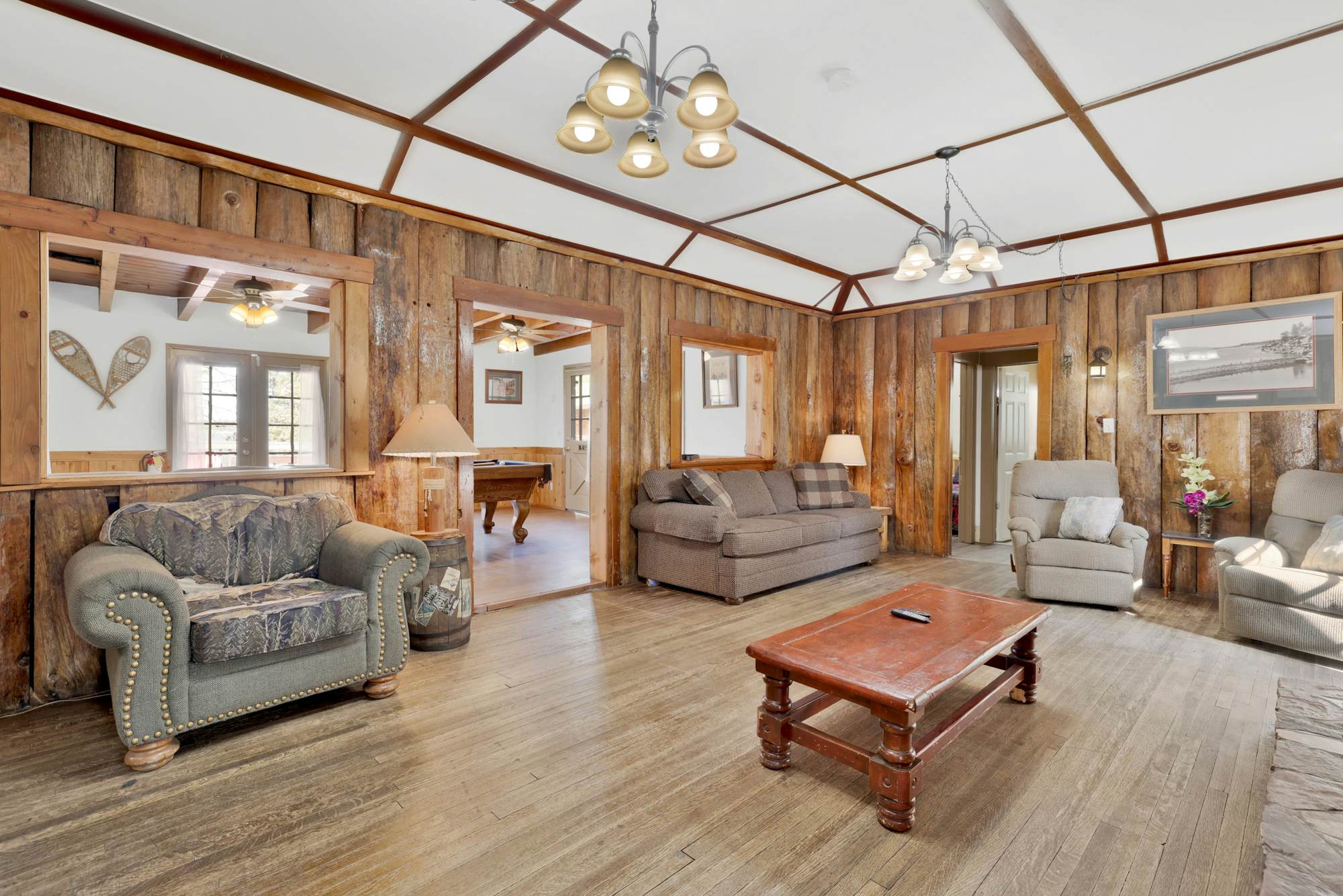 0451-Shore Acres Lodge Unit 100  Unit 105