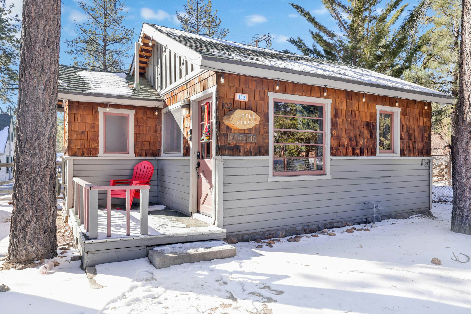 0451-Shore Acres Lodge Unit 100  Unit 105