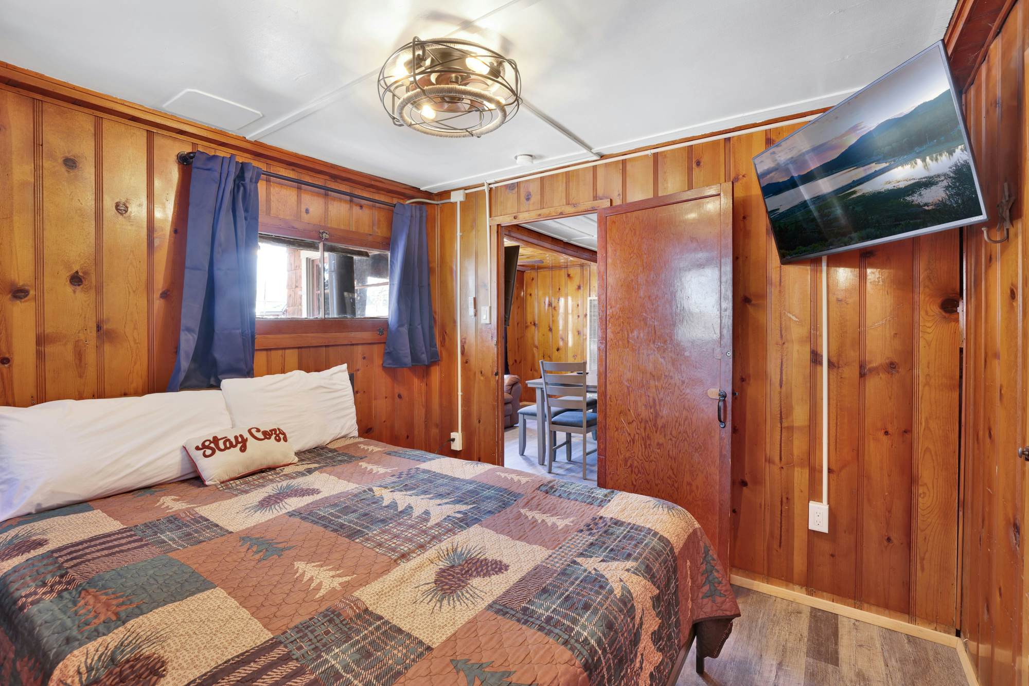 0451-Shore Acres Lodge Unit 100  Unit 105