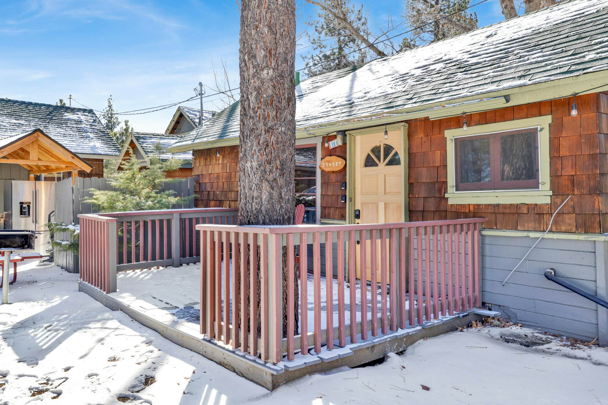 0452-Shore Acres Lodge Unit 100  to Unit 111