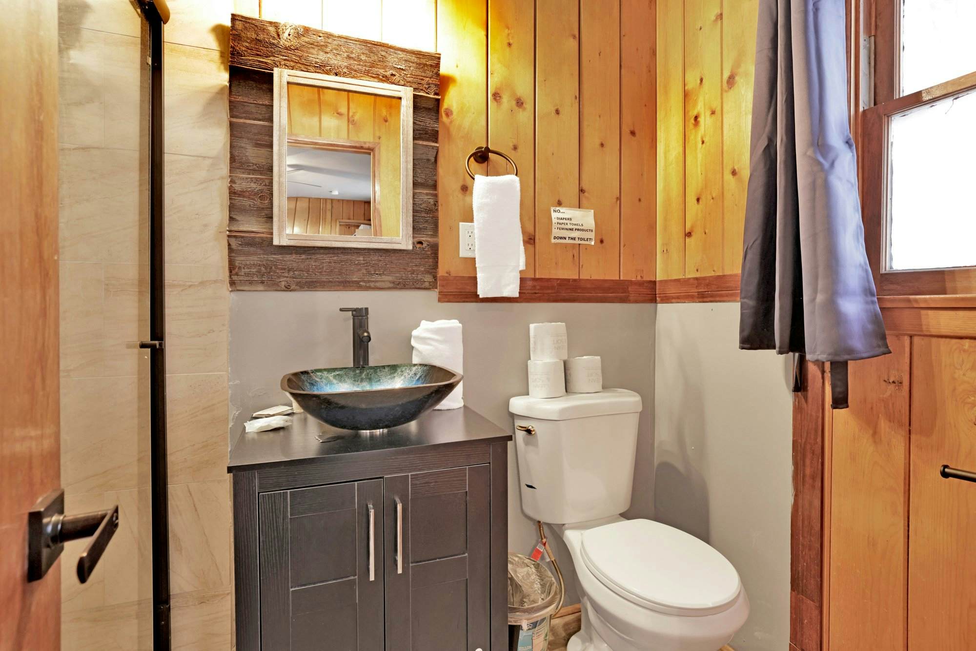 0452-Shore Acres Lodge Unit 100  to Unit 111