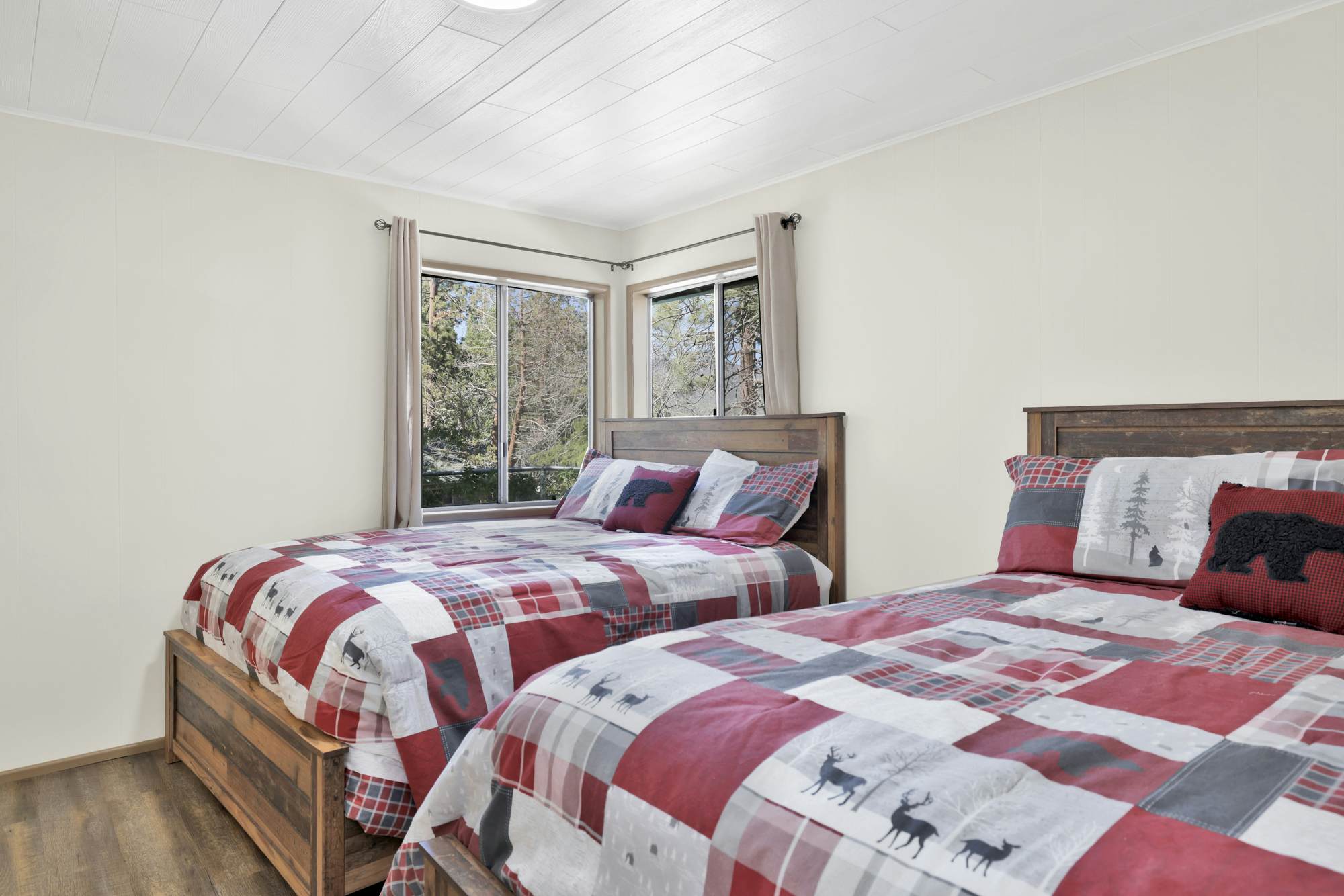 0452-Shore Acres Lodge Unit 100  to Unit 111