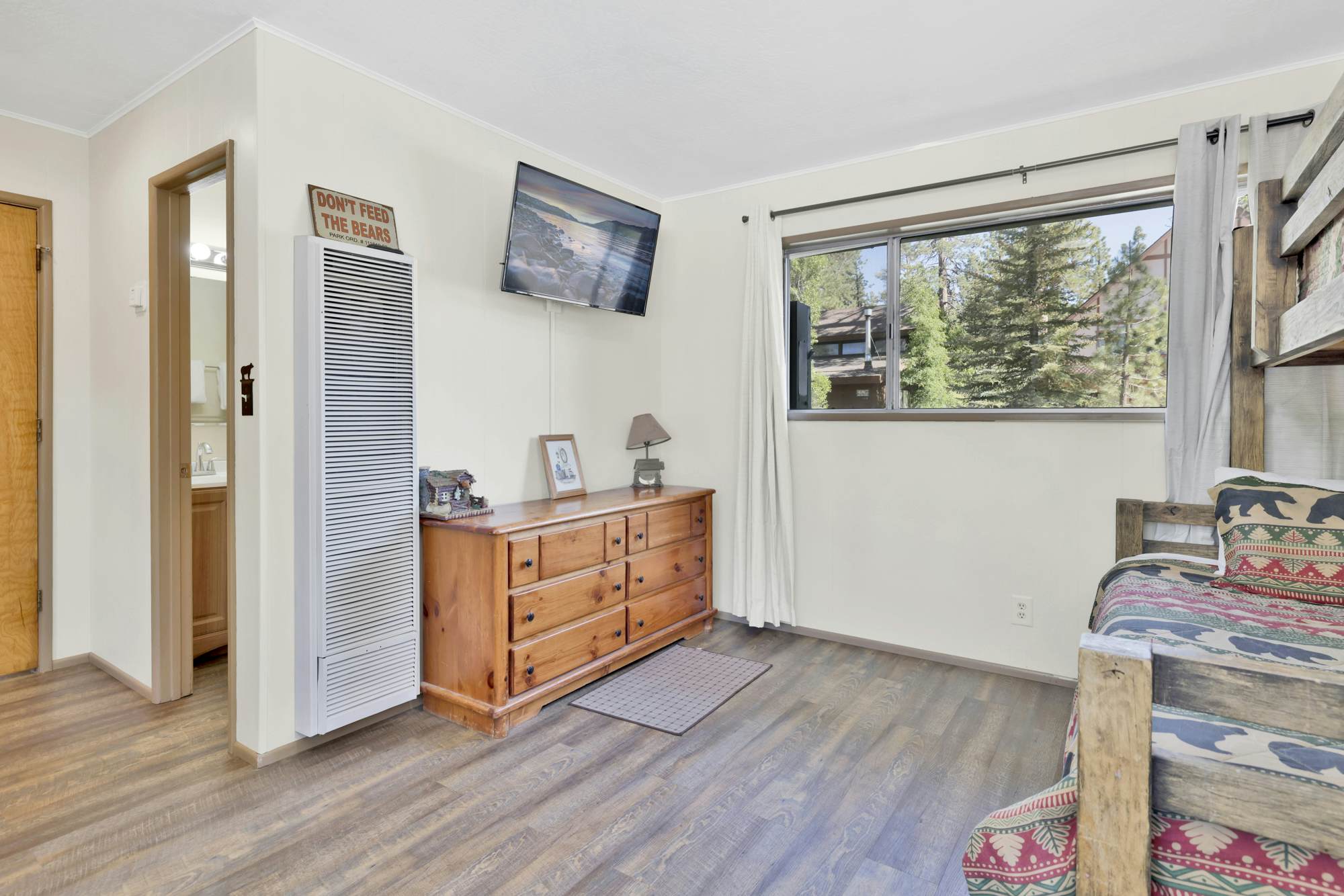 0452-Shore Acres Lodge Unit 100  to Unit 111