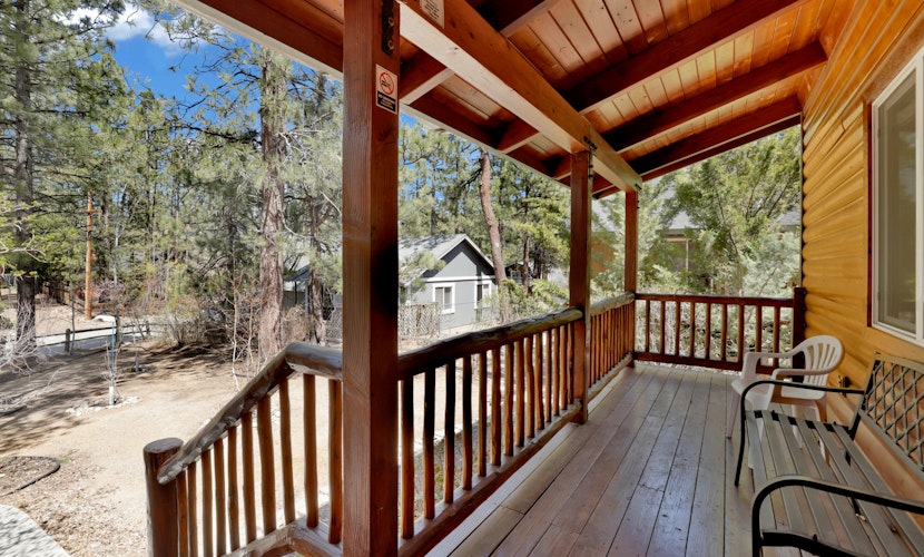 Aspen Grove Log Cabin at Big Bear Lake