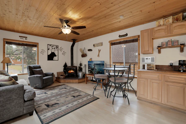 Little Bear Downtown Village Retreat at Big Bear