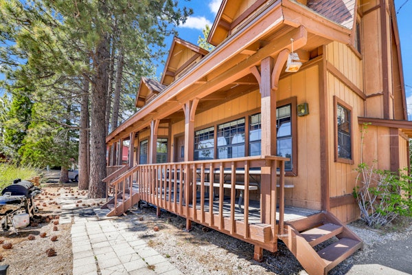 Breezy Two Lakeside Retreat at Big Bear Lake