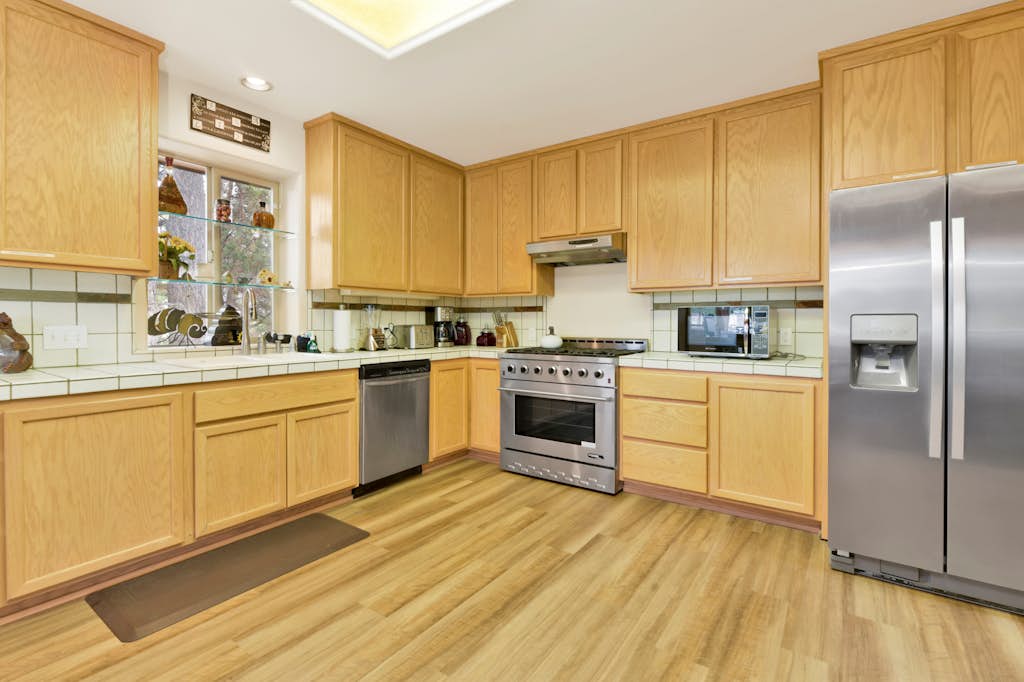 "Can't Bear to Leave" 3BR/2BA: Single-Level Luxury, Jetted Spa & Garage Access