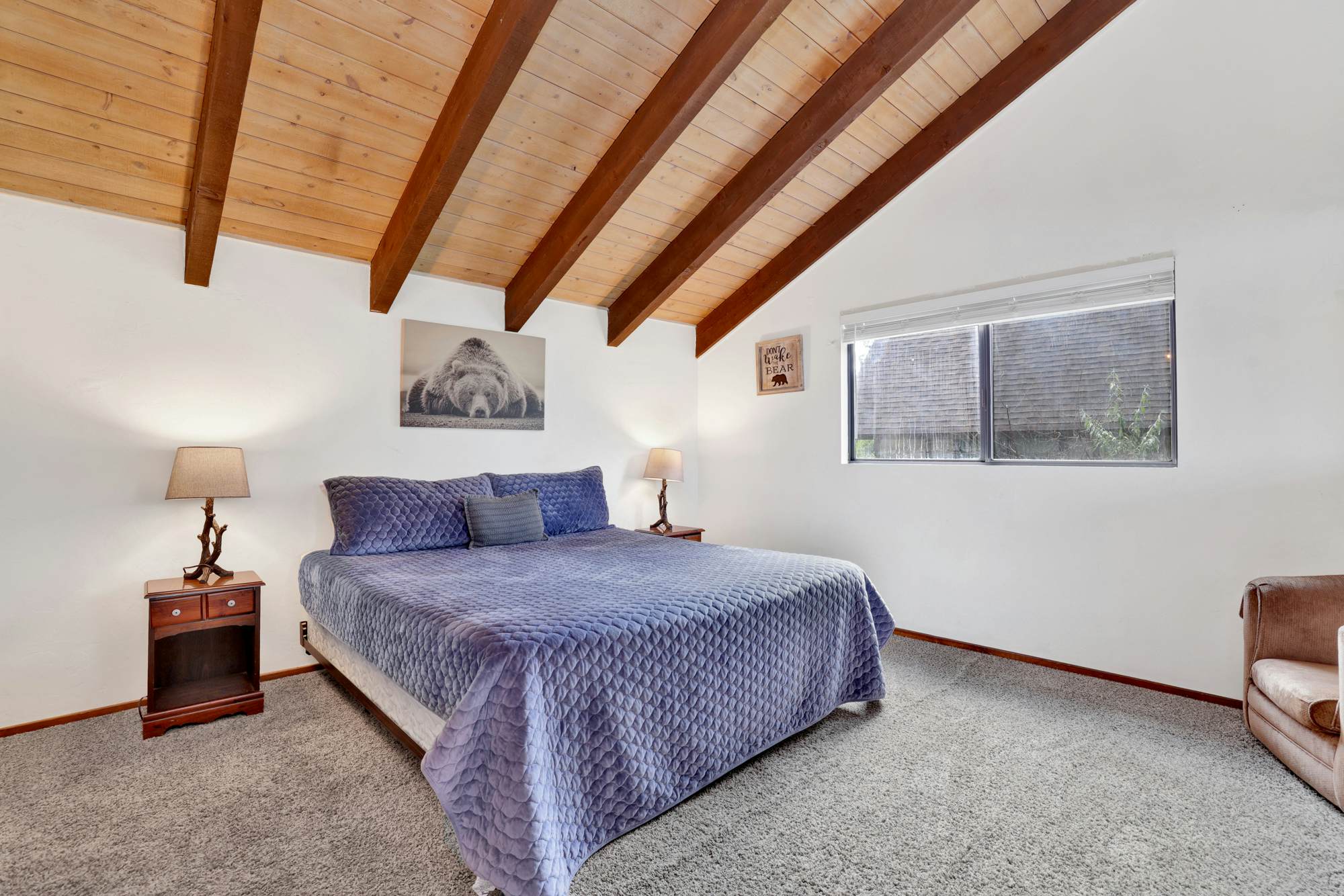 121-Lakeview Fishing House