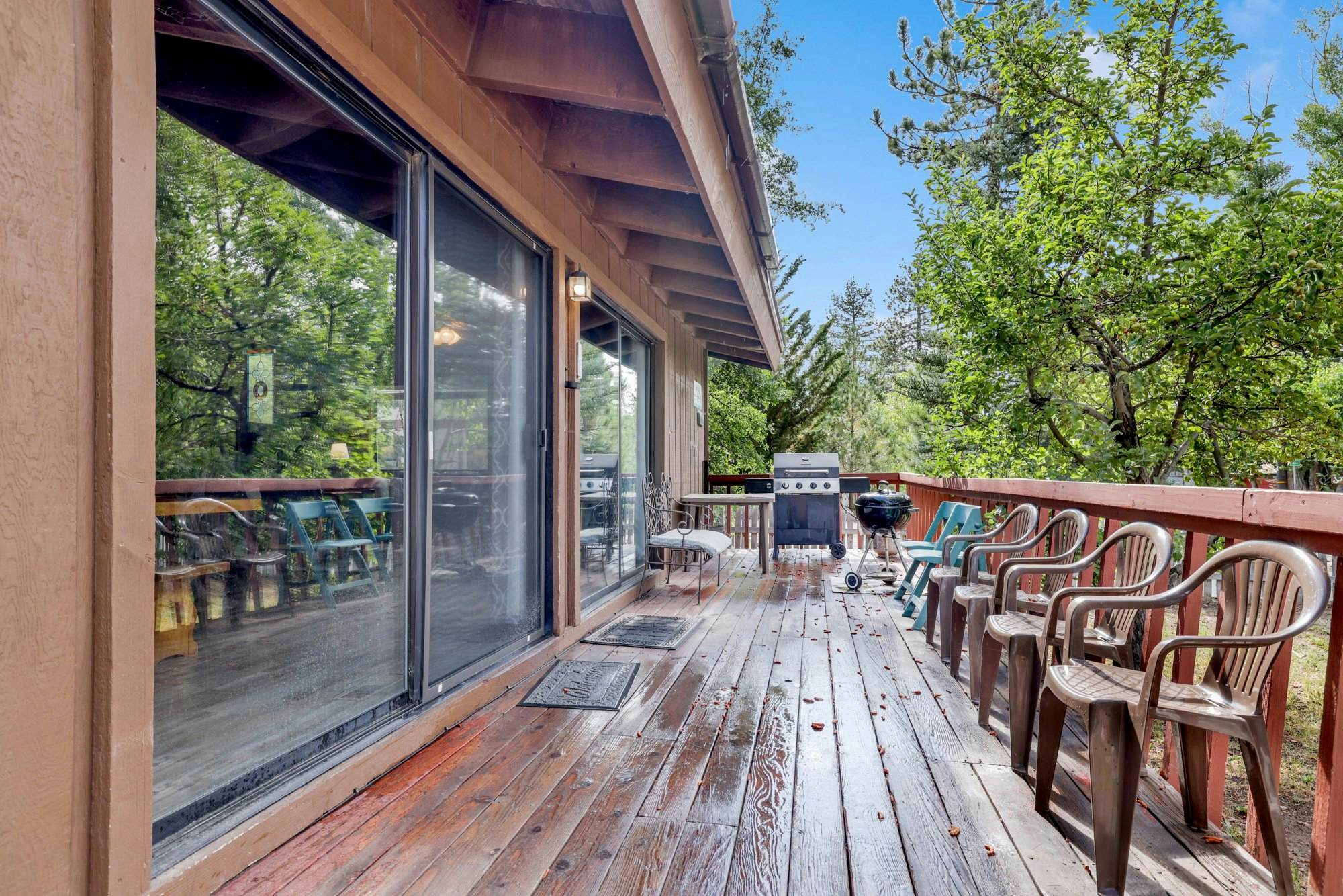 121-Lakeview Fishing House