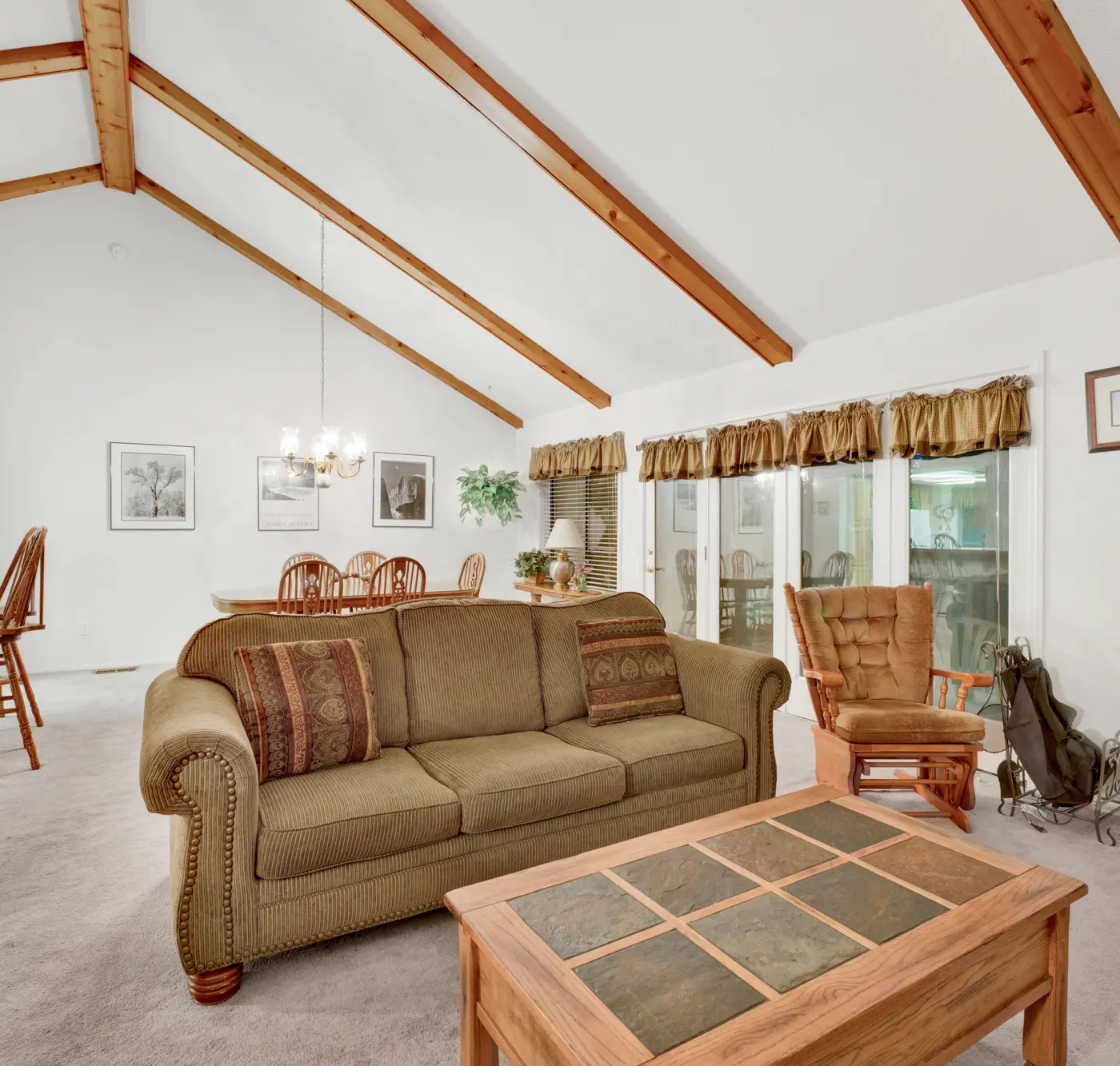 1218-Bear Golf Inn