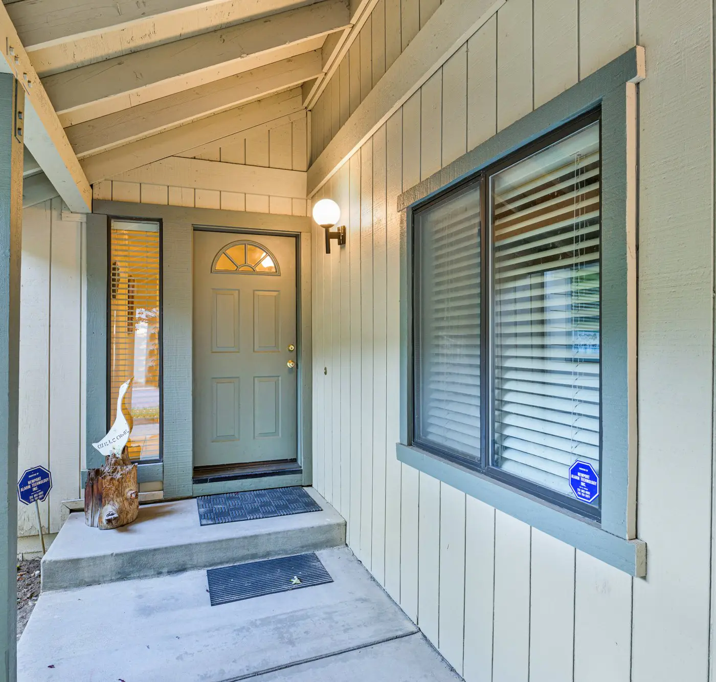 1218-Bear Golf Inn