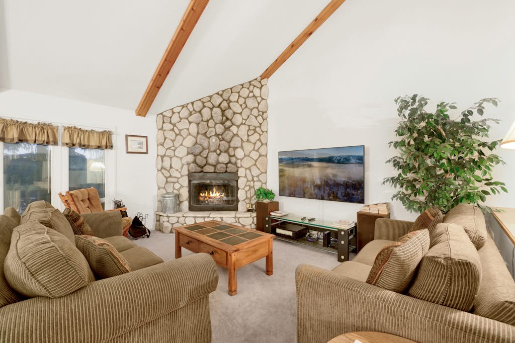 Modern 2BR/2.5BA Resort Condo: Attached Garage, Pond Views & Steps to Resort