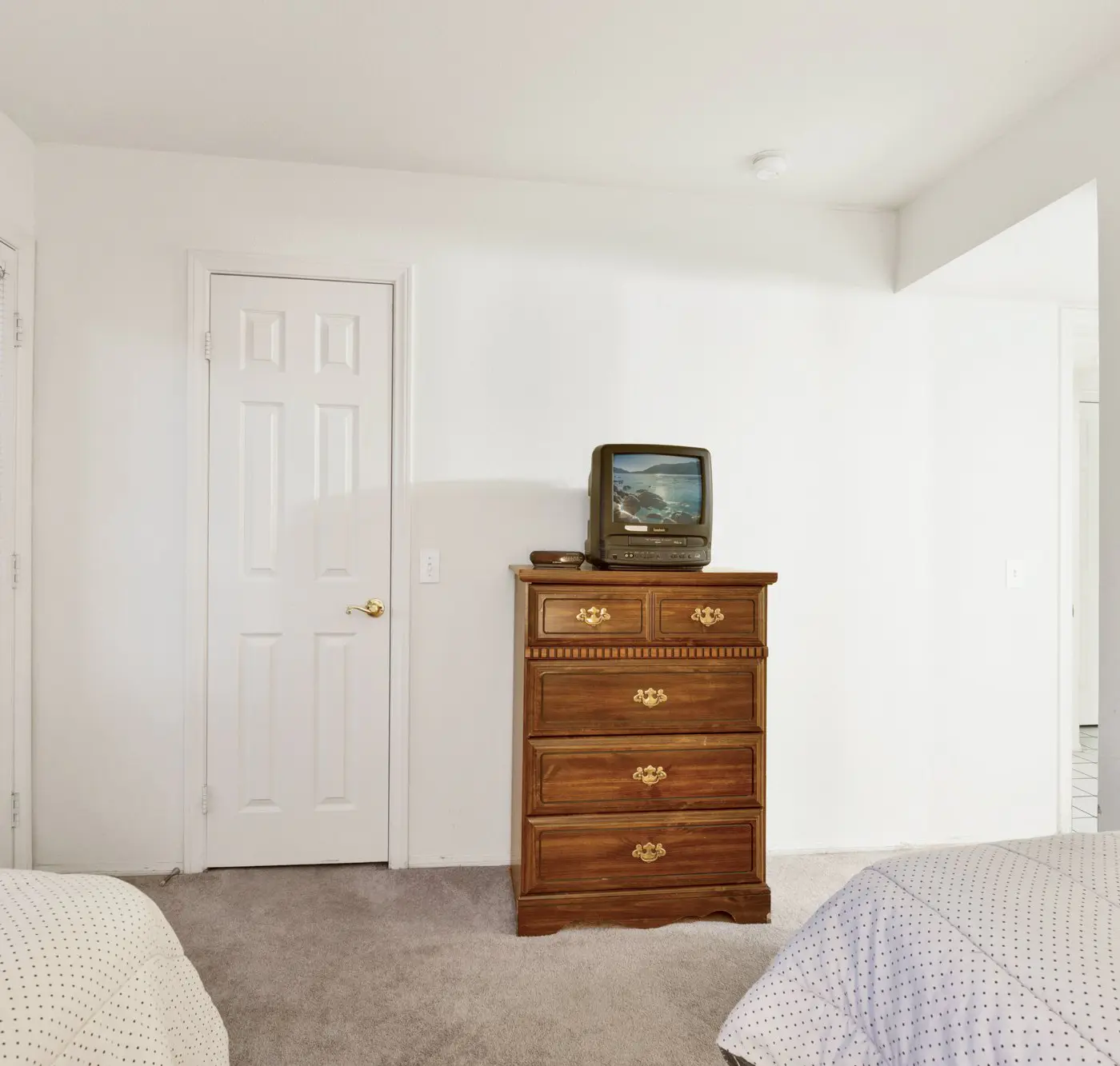 1218-Bear Golf Inn