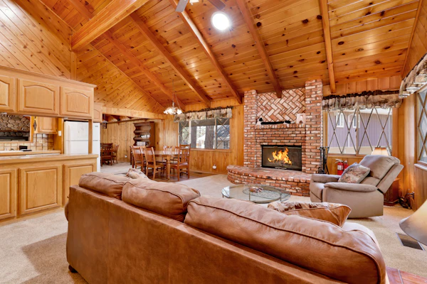 Moose Creek Ski Haus Chalet w/ Hot Tub + Pool Table
