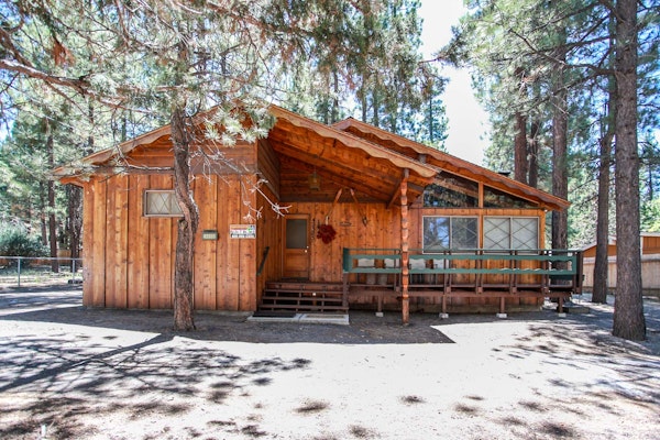 Avalon Hide Out Log Cabin Retreat at Big Bear