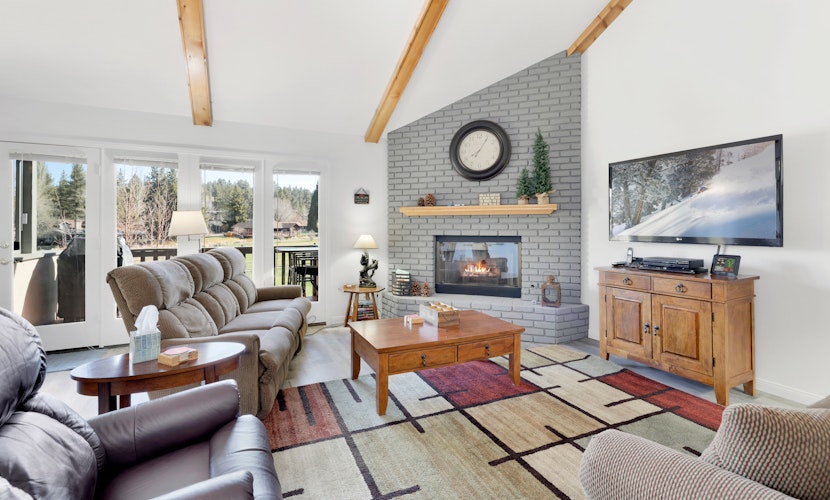 Sunny Side Up - Golf & Ski Townhouse at Bear Mountain Resorts