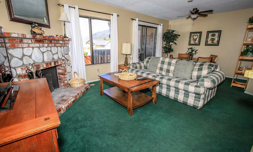 Boulder Creek 8 Lakeside Townhouse Retreat