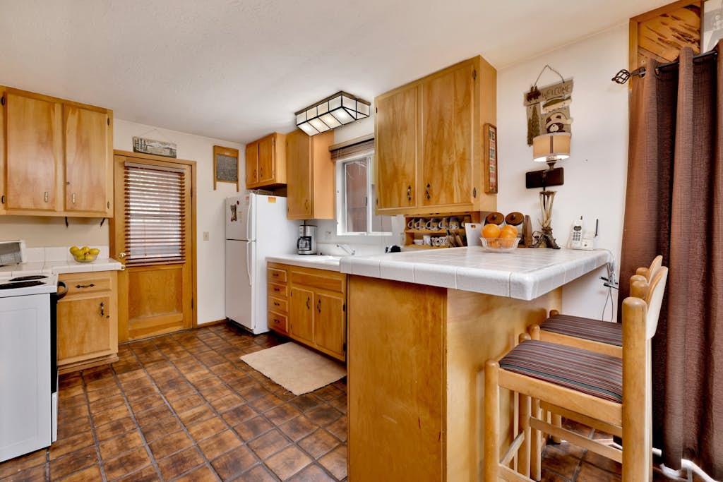 Popko's Place • Walk to Snow Summit | Skip Parking Fees, Minutes to Village & Lake