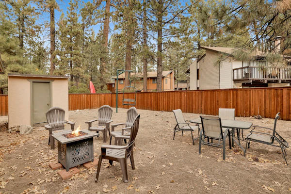 Popko's Place | 3BR/1BA Moonridge Cabin w/ BBQ Deck & Fenced Yard