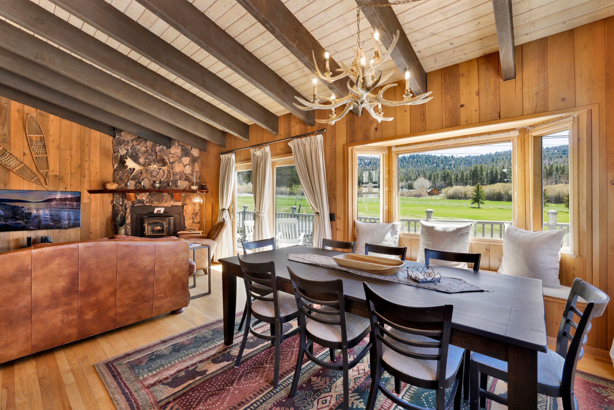 Family Retreat Across from Golf Course & Zoo | Near Bear Mountain Ski Resort