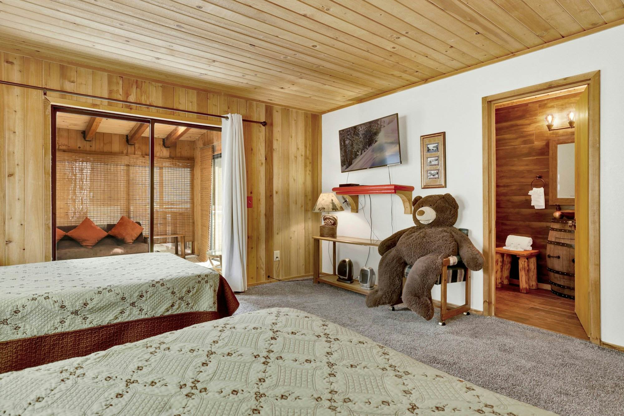 1454-Pines and Needles