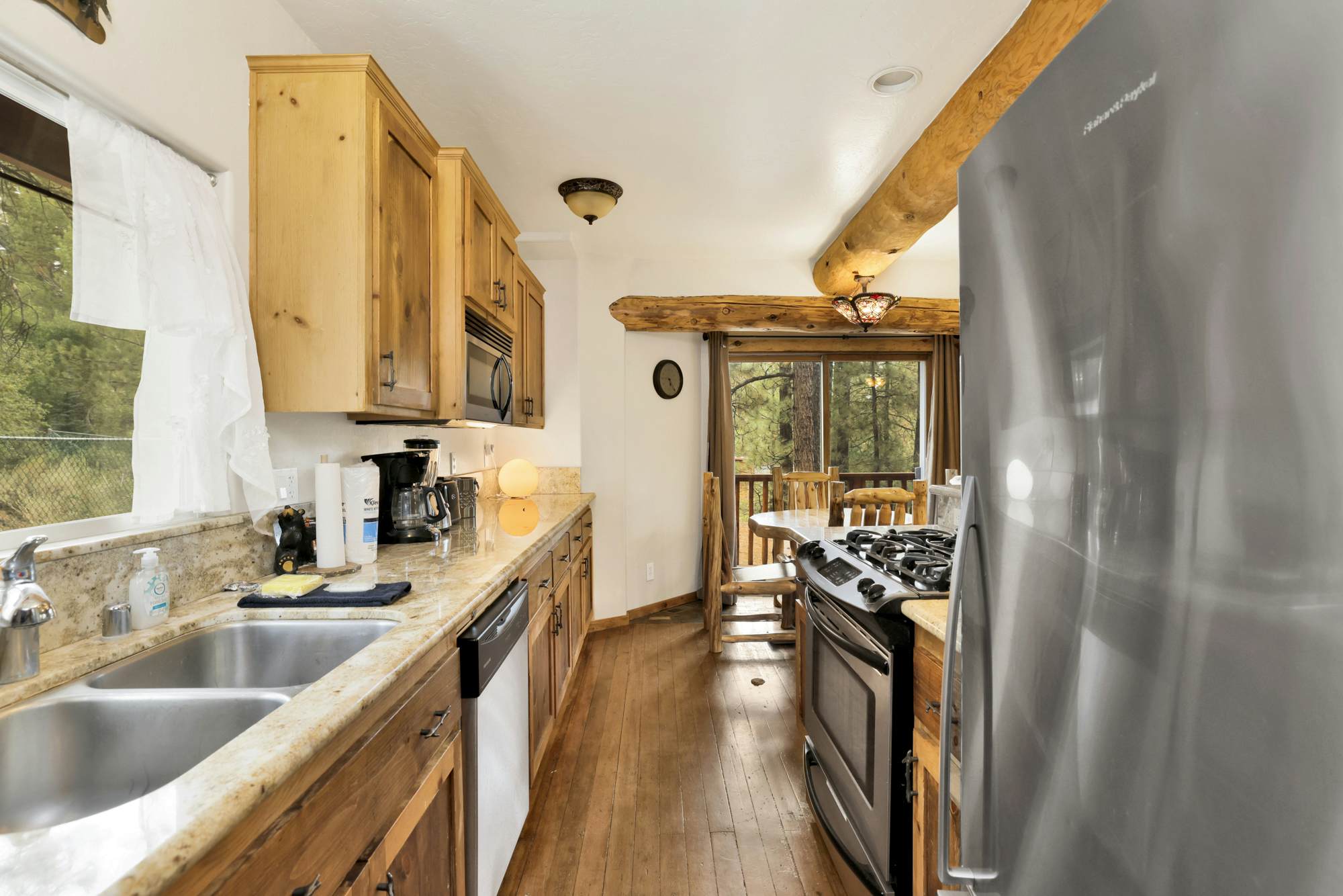 1494-Living Log Cabin