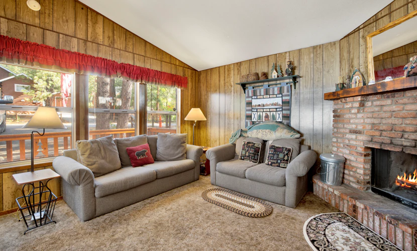 Cedar Pines Retreat at Big Bear