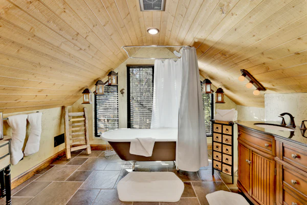 How Sweet It Is - Downtown Village Retreat at Big Bear