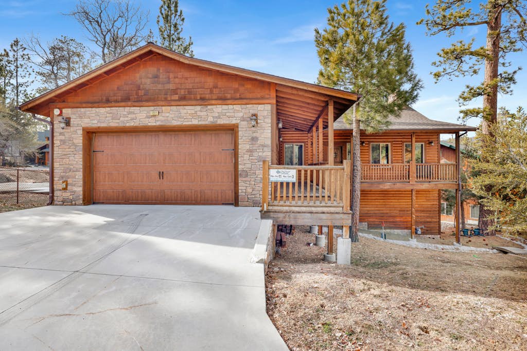 Cornerstone Lodge Log Cabin at Big Bear Lake