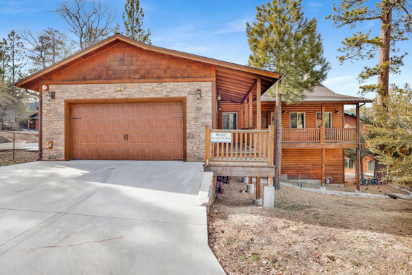 Cornerstone Lodge Log Cabin at Big Bear Lake