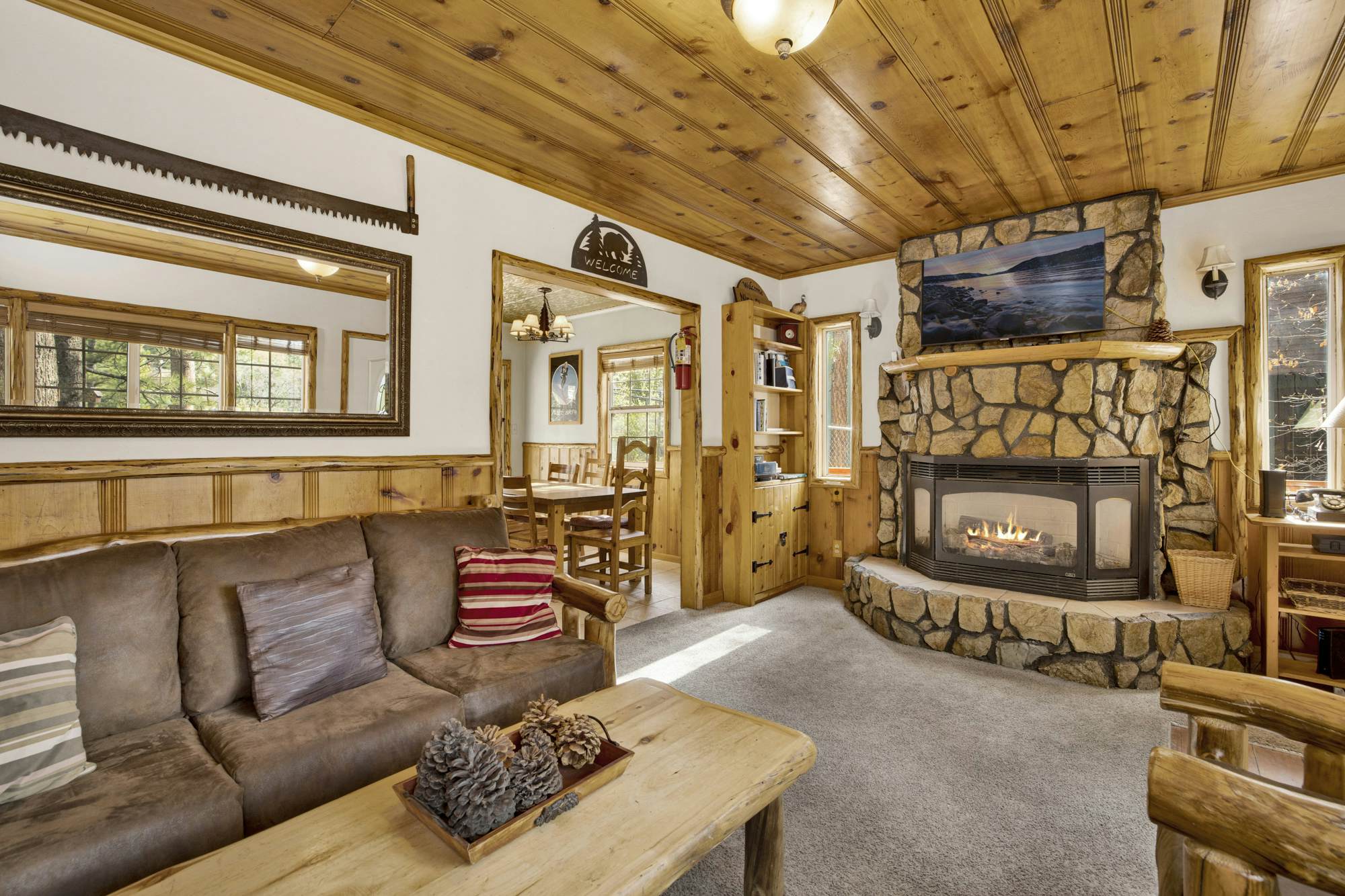 537-Nine Pines Lodge