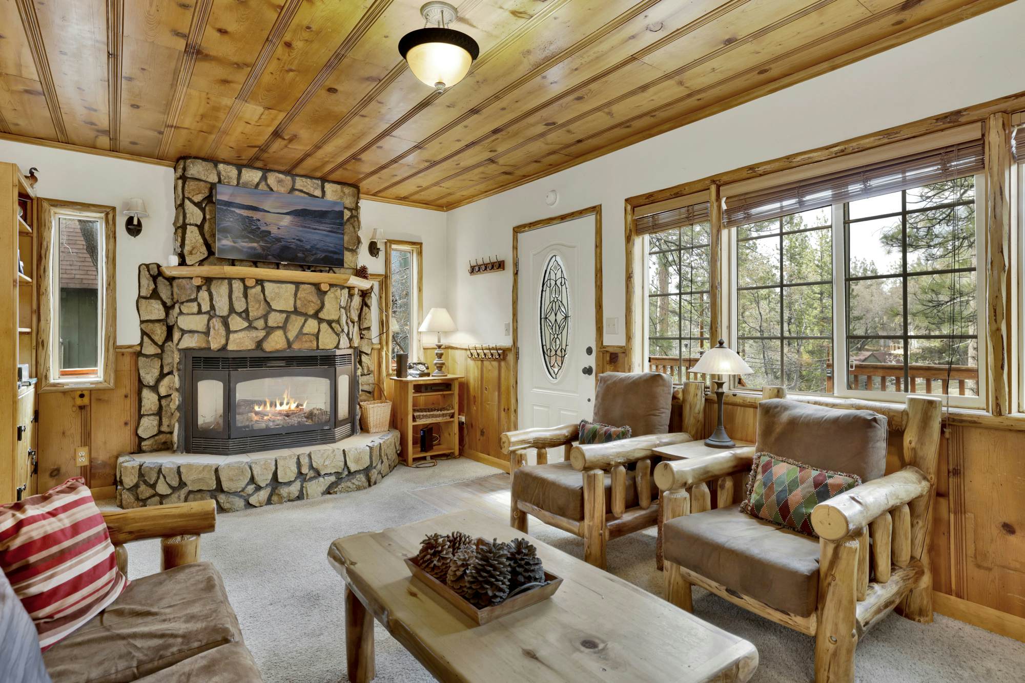 537-Nine Pines Lodge