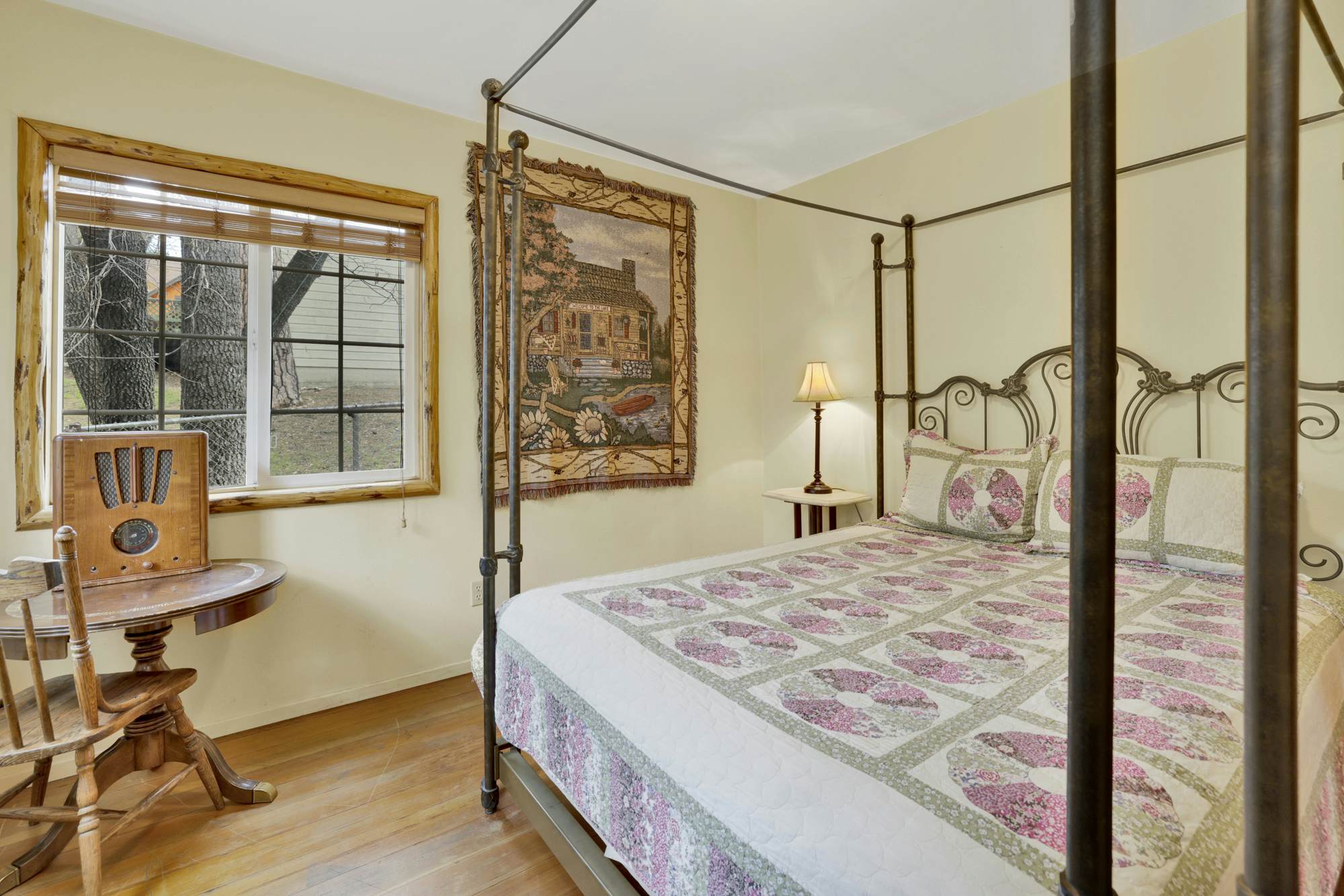 537-Nine Pines Lodge